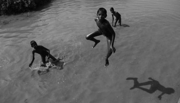 Photograph Rajavel Olhiveeran  Shadow Fall on One Eyeland